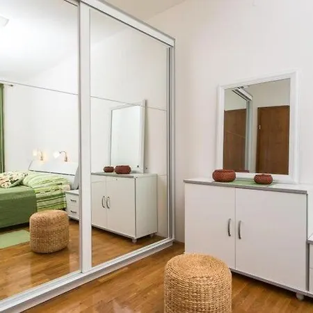 Penetra - Two Bedroom With Balcony And Sea View *