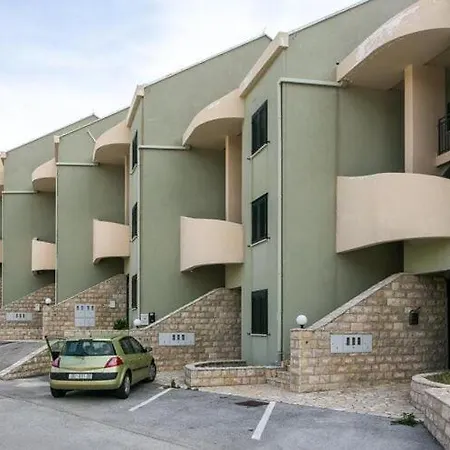 Penetra - Two Bedroom With Balcony And Sea View * Cavtat