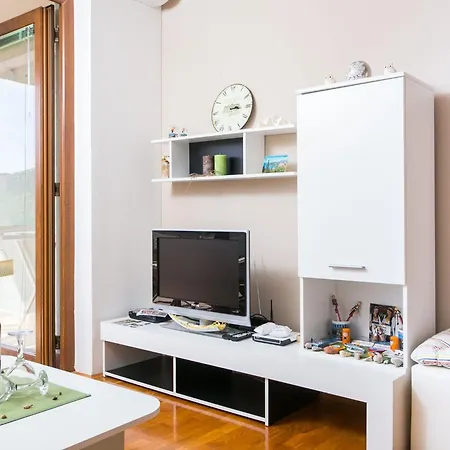 Penetra - Two Bedroom With Balcony And Sea View *